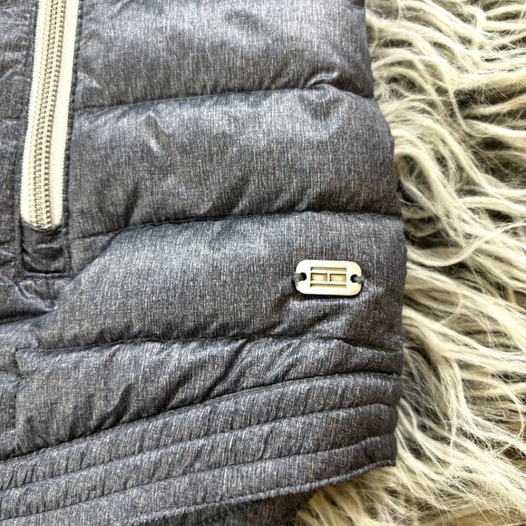 Tommy Hilfiger Women's Down Puffer Vest Full zip Size Medium NWOT - Picture 8 of 15
